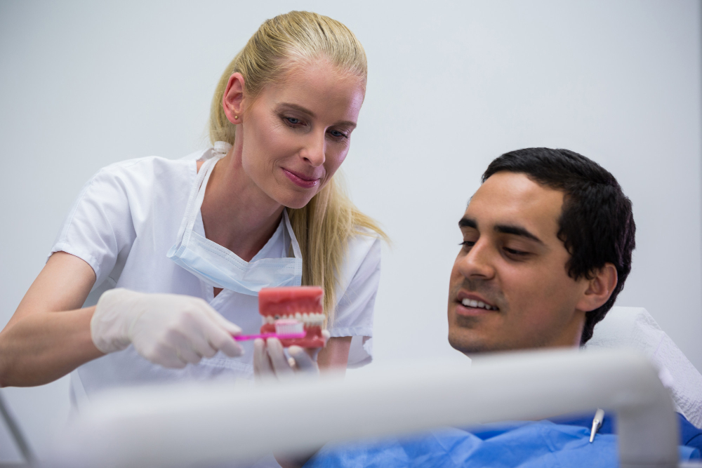 مقارنة درجات تبييض الزوم قبل وبعد في Mint Dental Care